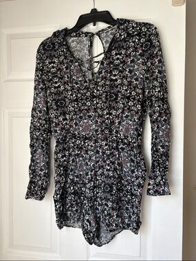 Charlotte Russe Black Floral Long-Sleeve Romper